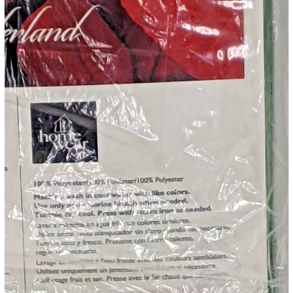 Christmas Holiday Tablecloth AND 6 Napkins 70" Round Green Poinsettia NEW - Picture 4 of 5